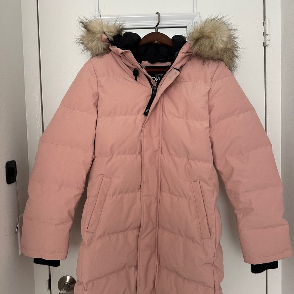 Brand new Aritzia TNA Powder Parka | Blush Pink | Size S